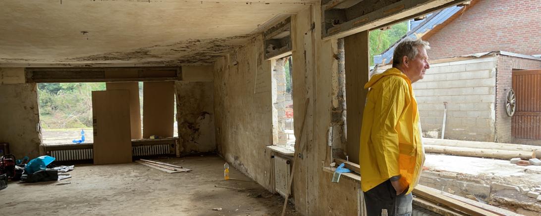 Perspektivlosigkeit bei Heinz-Adolf Schneider. In sein Wohnhaus in Marienthal wird er wohl nicht mehr zurückkehren.